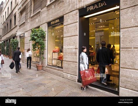 prada milano via della spiga|via della spiga shopping.